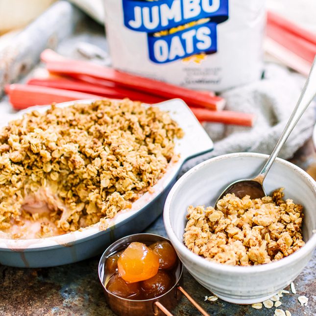 rhubarb-oat-crumble-recipe-from-the-mornflake-mighty-oats