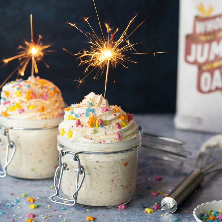 Vanilla Cake Batter Oats with pack